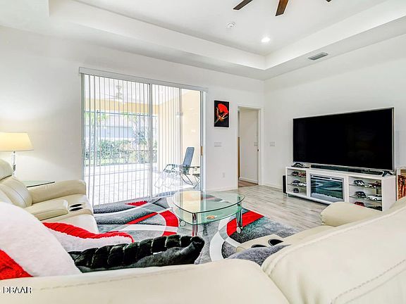 4th image of 167 Margaritaville Ave