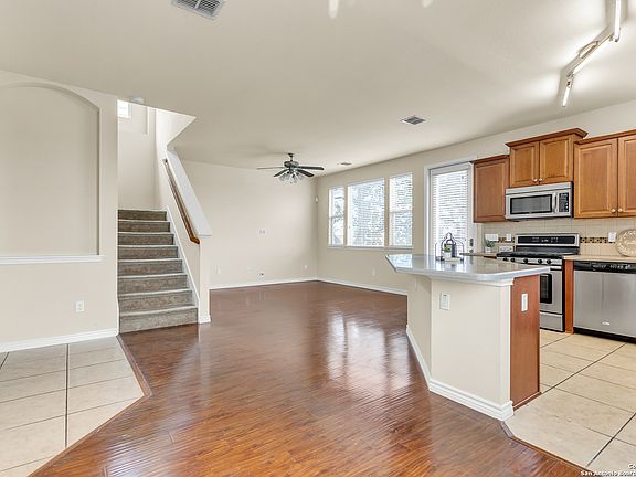 5th image of 4334 Woodbridge Way