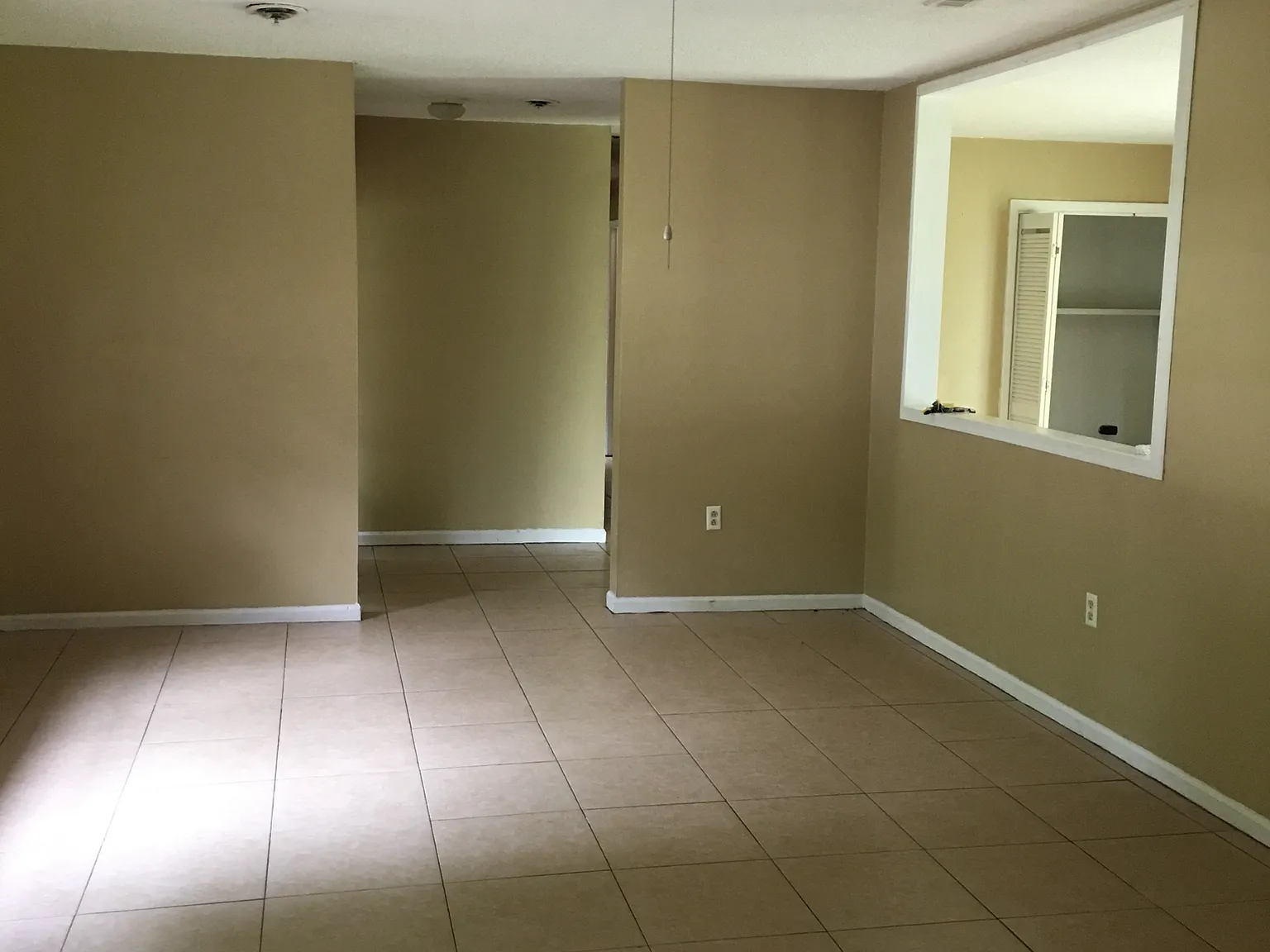 p415 664 Mahoney Drive - 664 — Photo 3
