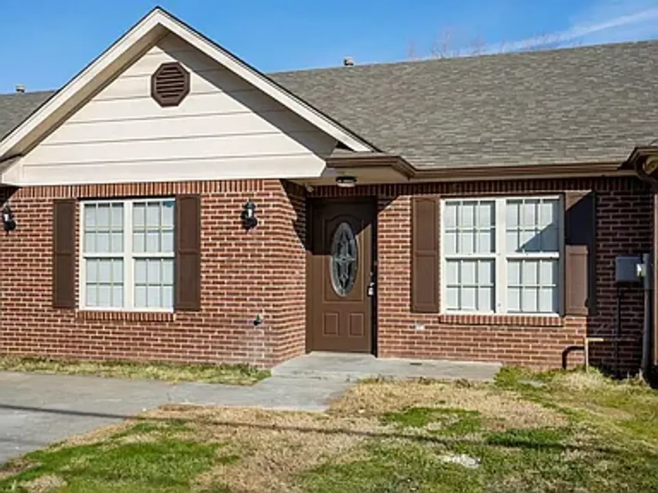 1015 E Grayson Ave