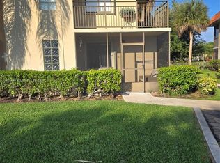 374 Lakeview Dr APT 104, Weston, FL 33326