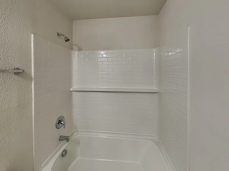 16009 Rein Ave — Photo 12