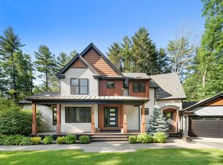5 Woodland Dr, Tewksbury, MA 01876