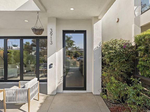 5th image of 3913 Kendall St
