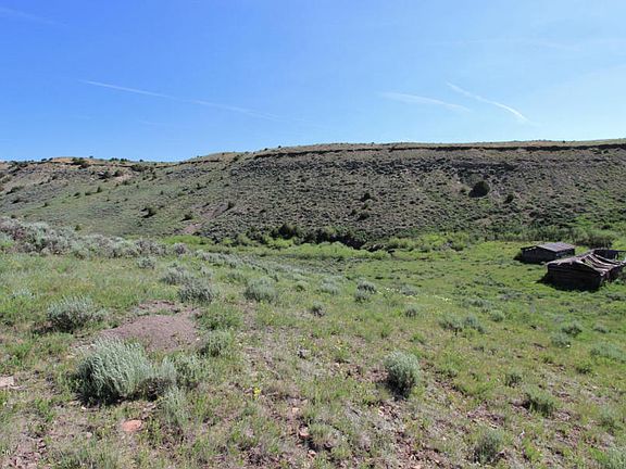 2nd image of 561 - 589 County Rd 192