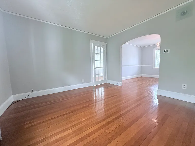 1639 Washington St — Photo 9