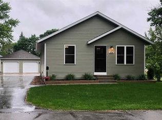 235 E Ontario St, Omro, WI 54963