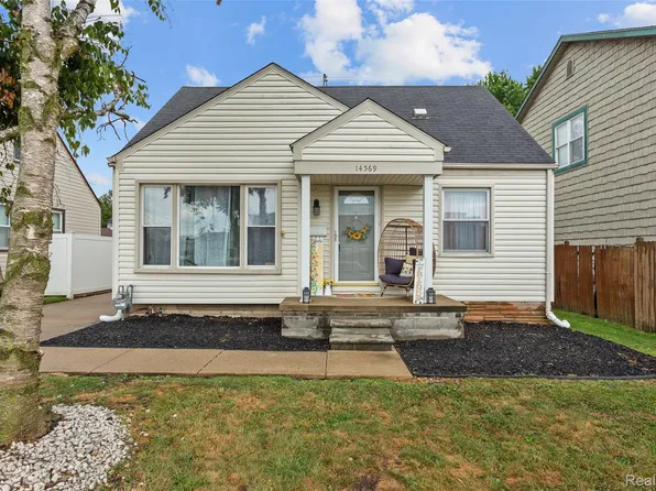 14569 Superior St, Southgate, MI 48195