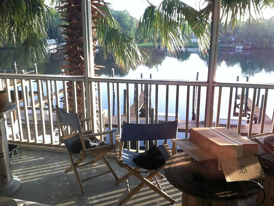Porch - riverview