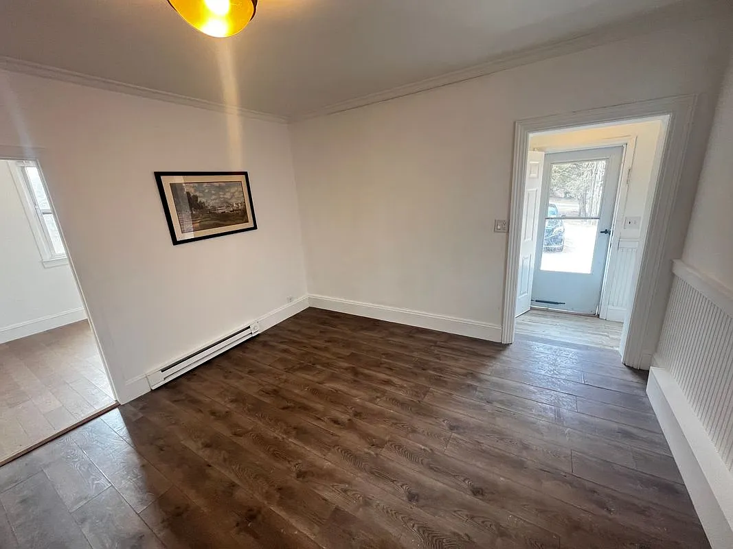 2 bed, 1.0 bath, 650 sqft, $2,350 — Photo 4