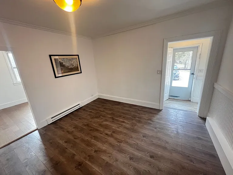 375 Lincoln Blvd #1 — Photo 4