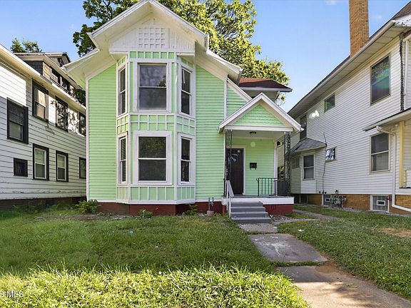 3rd image of 842 Lincoln Ave