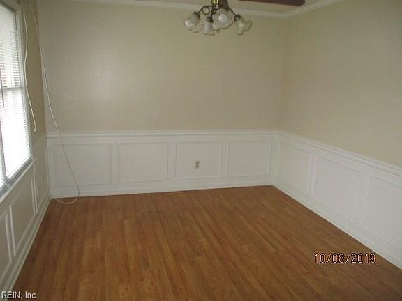 2nd image of 217 Choisy Cres