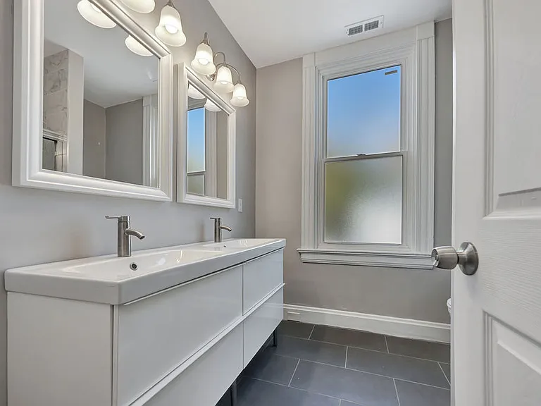 5021 Ravenna St — Photo 17