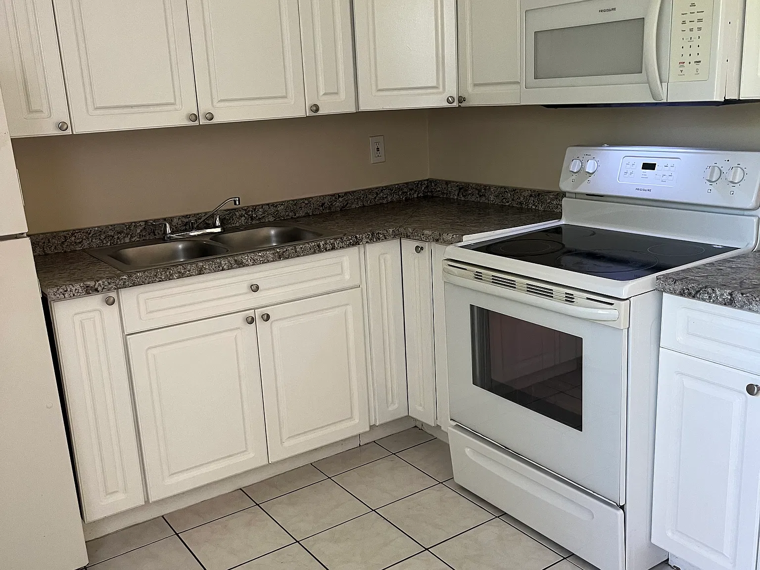 2 bed, 1100 sqft, $2,000 — Photo 2