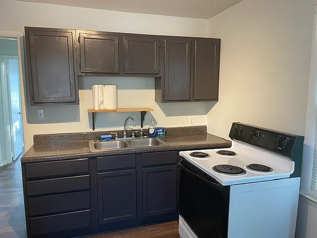2 bed, 792 sqft, $1,800 — Photo 3