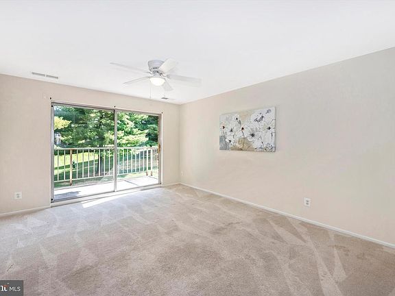 5th image of 19435 Brassie Pl APT 203