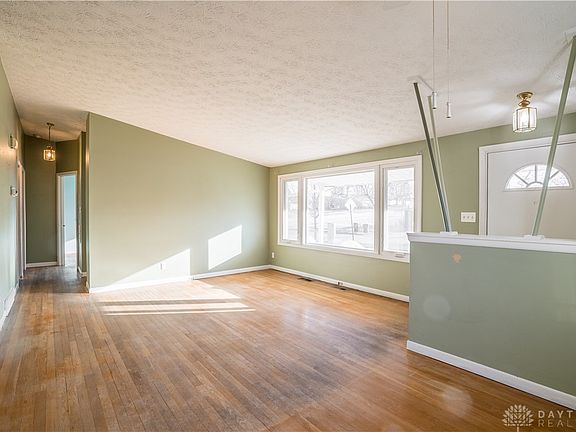 3rd image of 3005 La Plata Dr