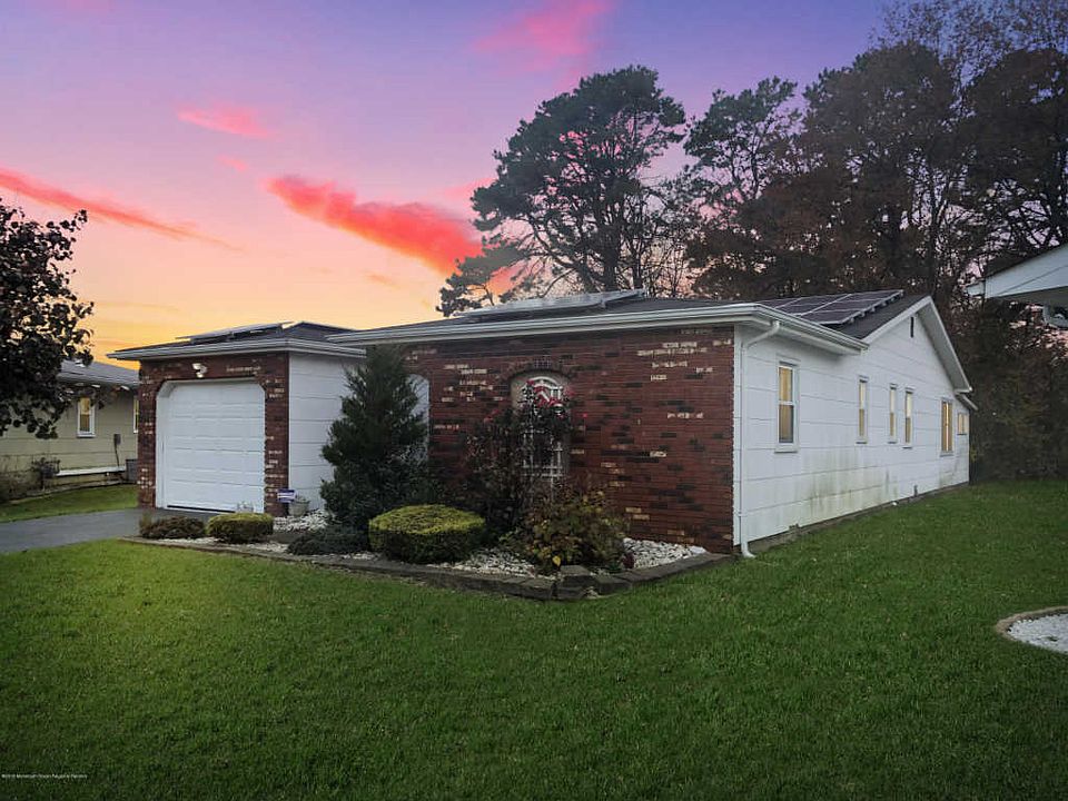 2nd image of 11 Hardy Ct