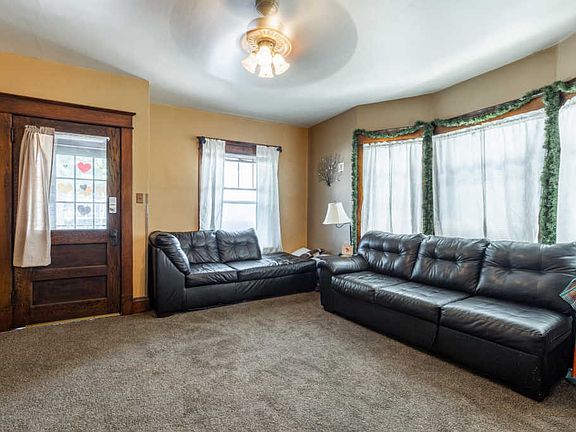 3rd image of 1629 Georgia Ave