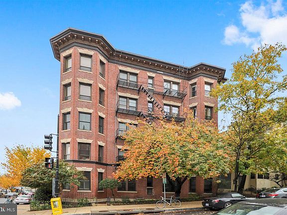3rd image of 2038 18th St NW APT 101