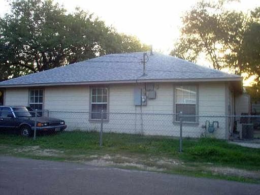 3rd image of 403 SAN ANGELO BLVD