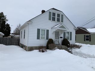 1942 30th St, Two Rivers, WI 54241