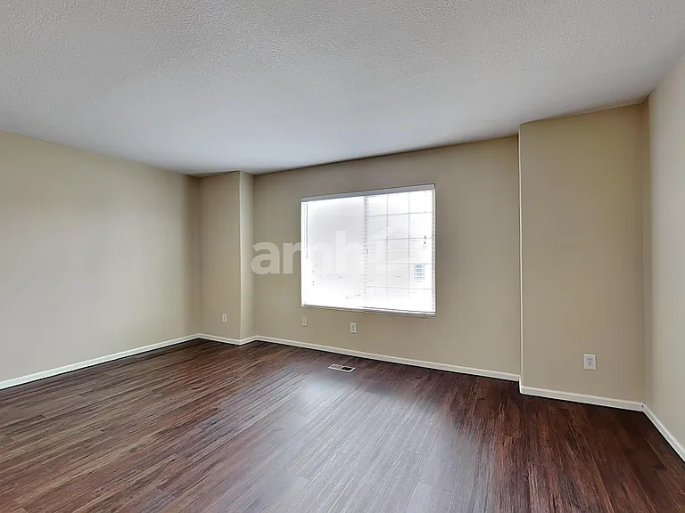 19052 E 53rd Ave — Photo 12