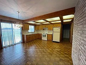 4 bed, $3,400 — Photo 2