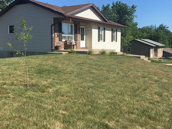 2nd image of 103 Christopher Ln