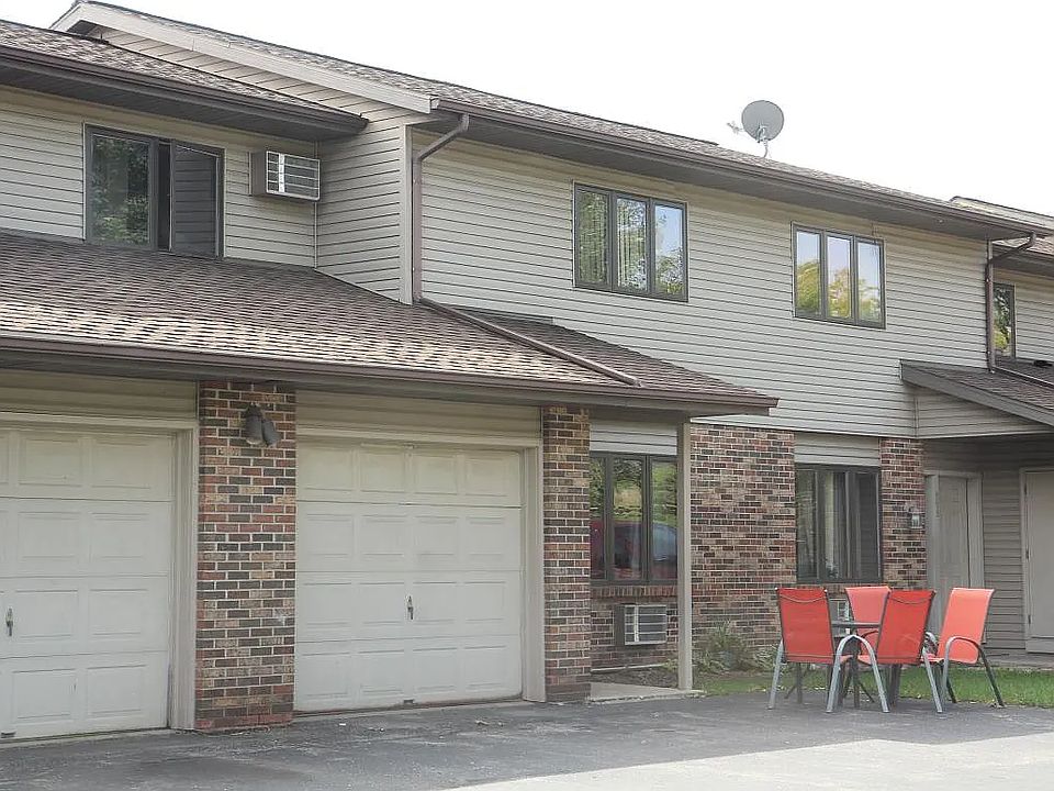 1st image of 880 Hemlock Dr