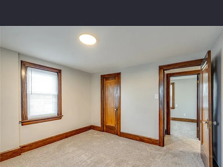 1835 Thornapple Ave — Photo 18