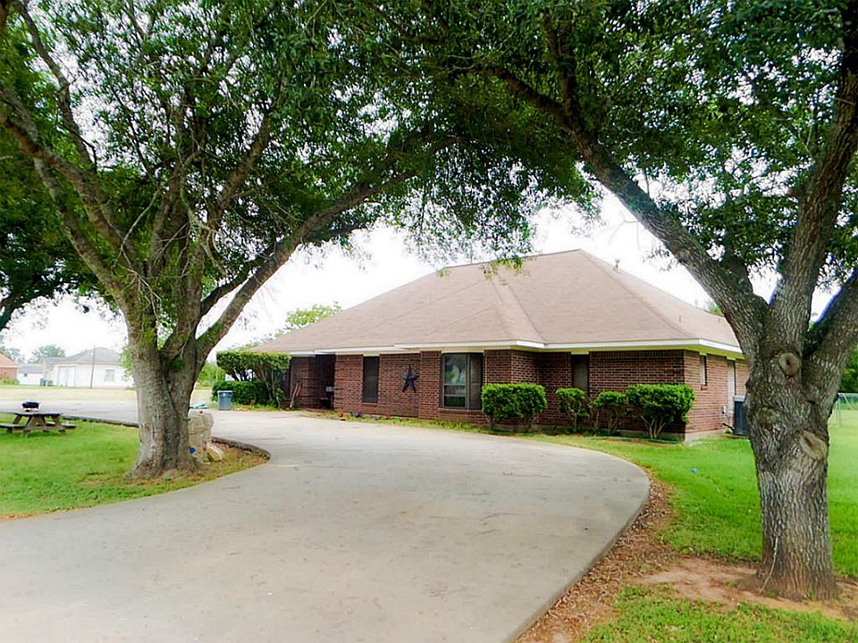 1st image of 4515 Meadowbend Dr