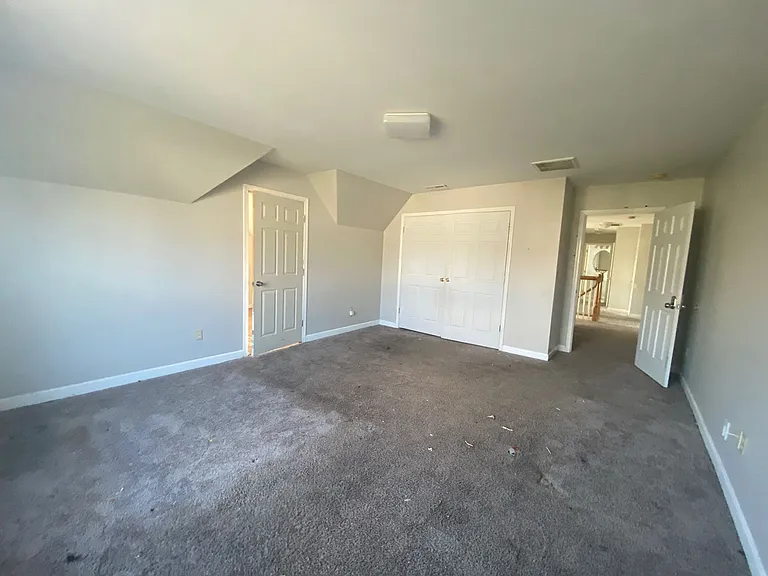 12129 Hampton Place Dr — Photo 16