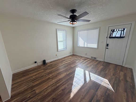 4th image of 2119 W 5th Street