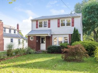 208 Church Rd, Merchantville, NJ 08109