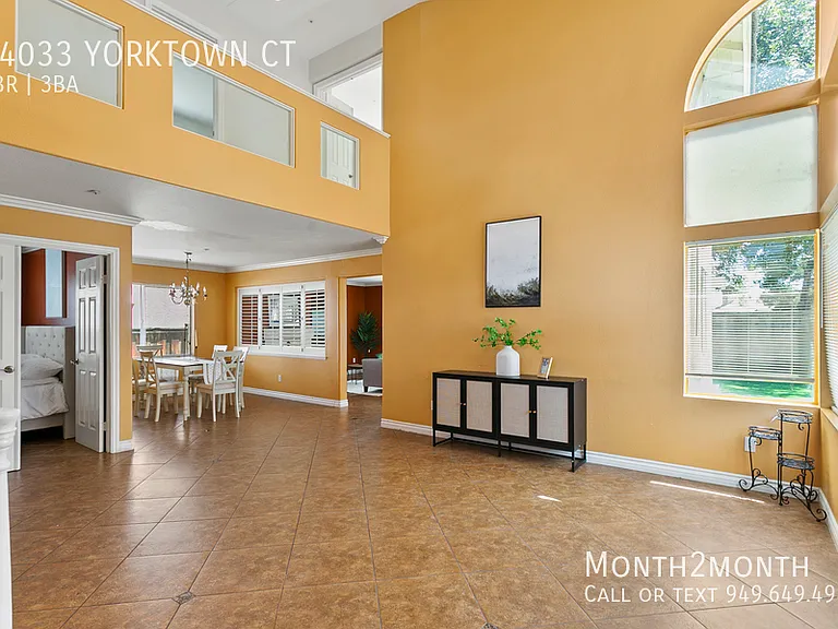 14033 Yorktown Ct — Photo 10