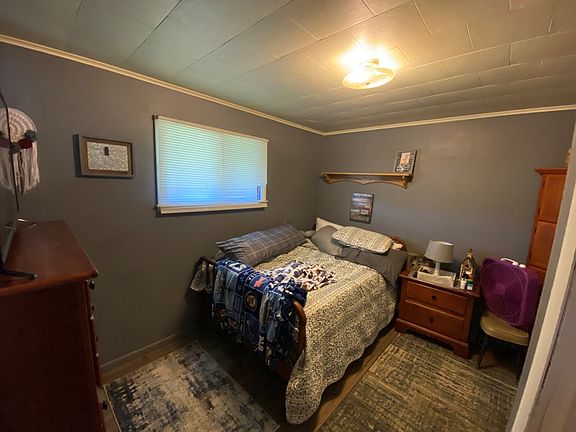 5th image of 303 Poplar Ave