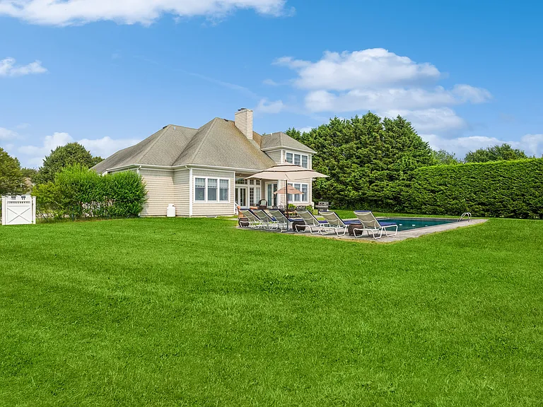 19 Fairbanks Ct — Photo 19