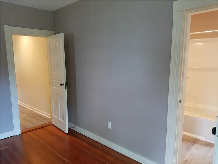 49 Merton Rd #2 — Photo 24