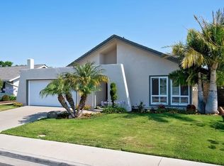 10425 La Ballena Cir, Fountain Valley, CA 92708