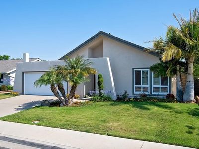 10425 La Ballena Cir, Fountain Valley, CA, 92708