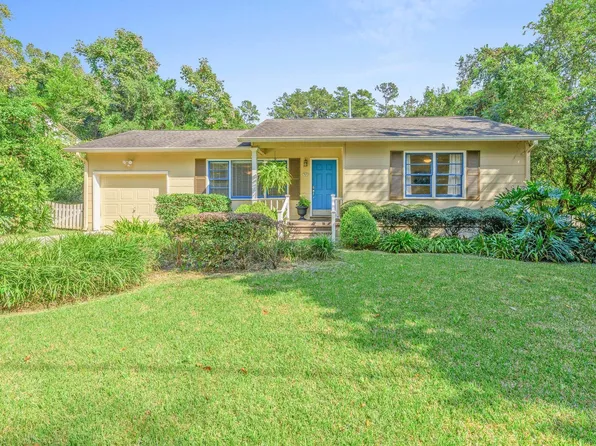 923 Carraway St, Tallahassee, FL 32308