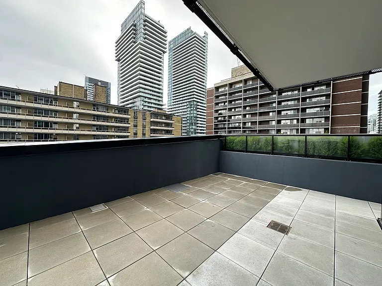 117 Broadway Ave — Photo 28