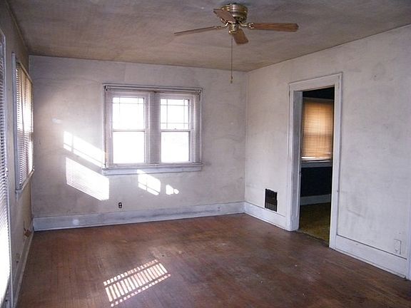 3rd image of 2115 Station Ct