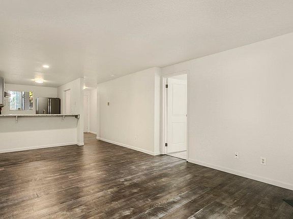 2nd image of 12225 NE 5th St APT B103