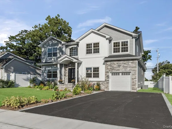 331 Orchid Road, Levittown, NY 11756