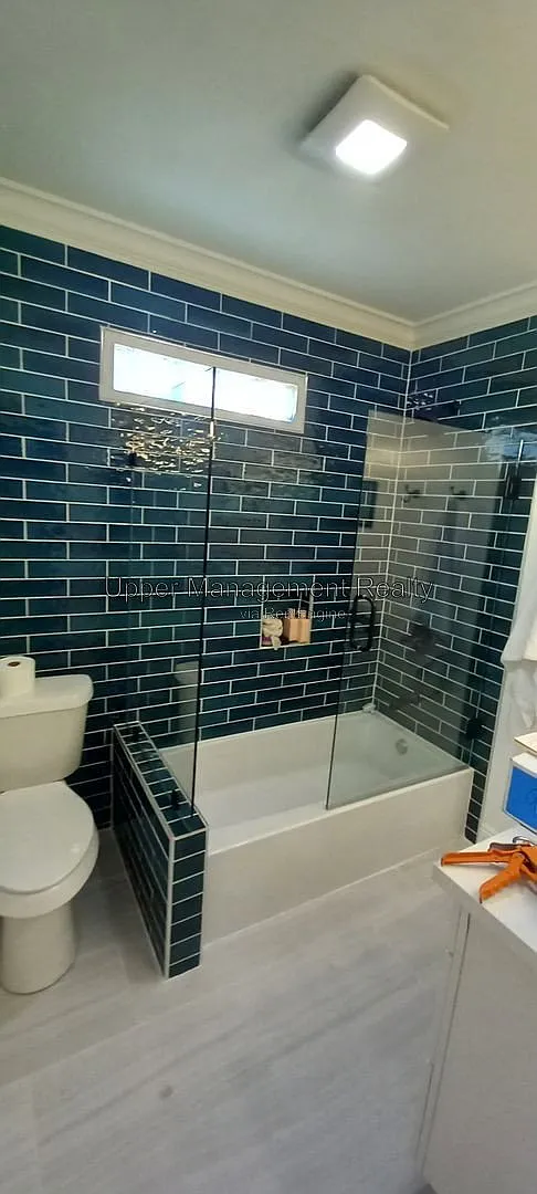1 bed, 1.5 bath, 787 sqft, $1,800 — Photo 2
