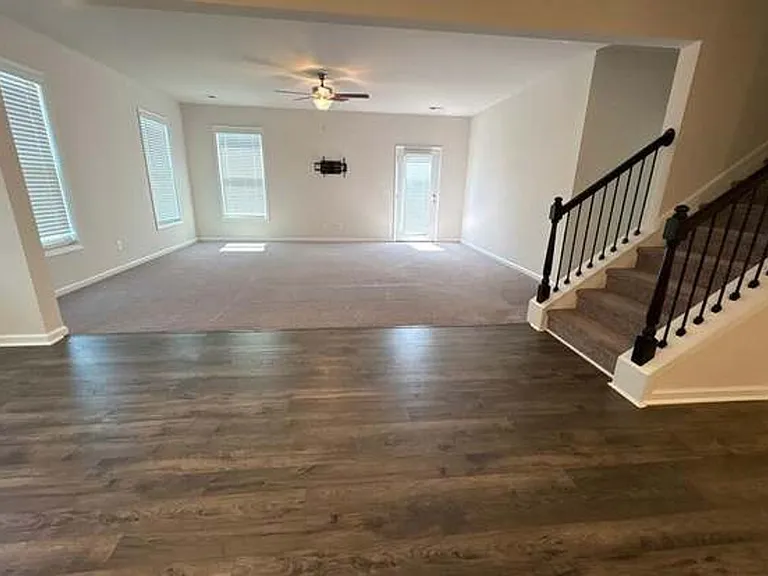 151 Falls Ridge Ln — Photo 2