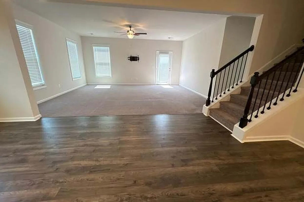 Building Photo - 151 Falls Ridge Ln